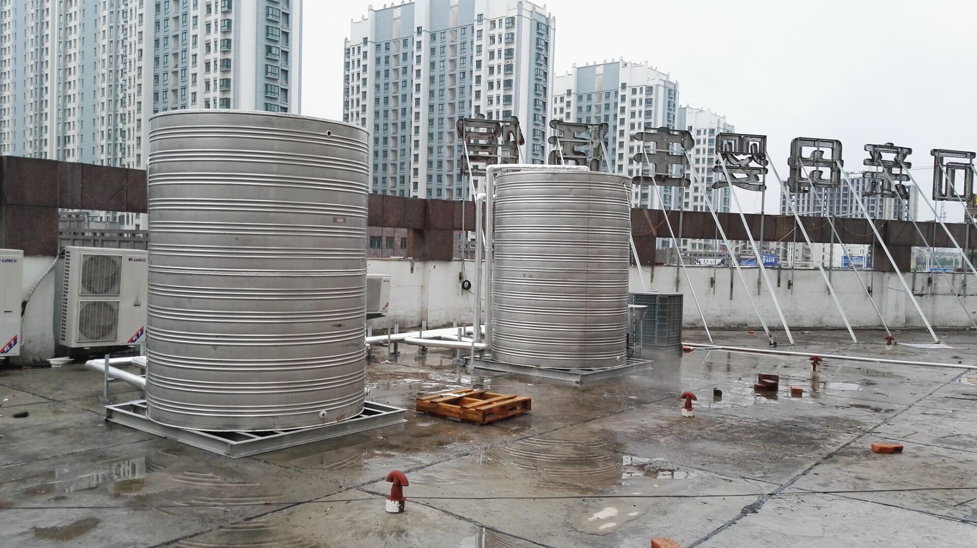 济南空气源热泵热水机调试现场