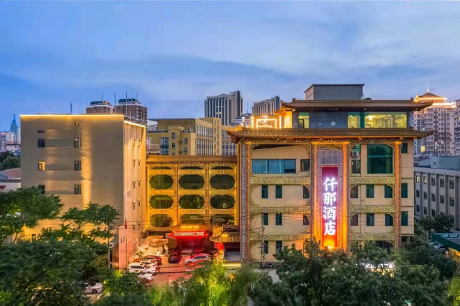 国威商务楼采用风冷模块中央空调